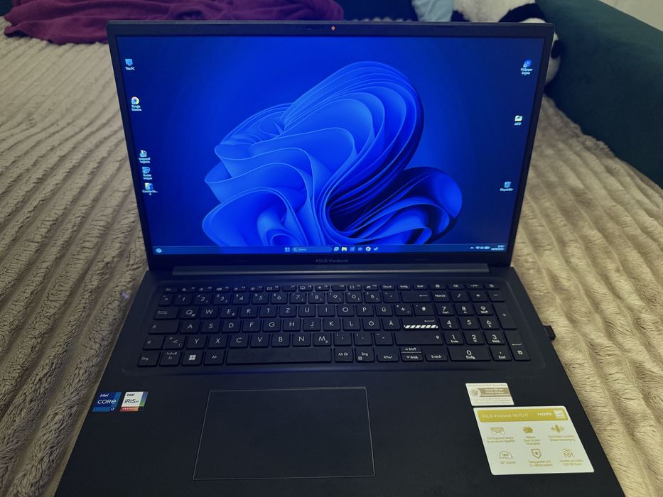 ASUS Vivobook 17, i7-1355U, 16 GB RAM, NOU
