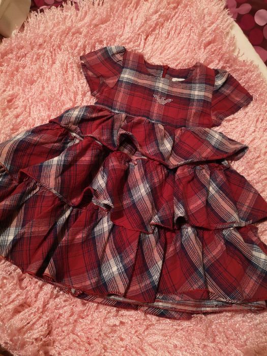 Curier gratuit- Rochita Armani originala, pt 2 ani, superba, ideală Cr