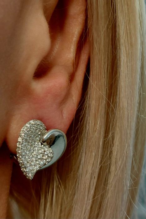 Продам нежные золотые сережки сердечки