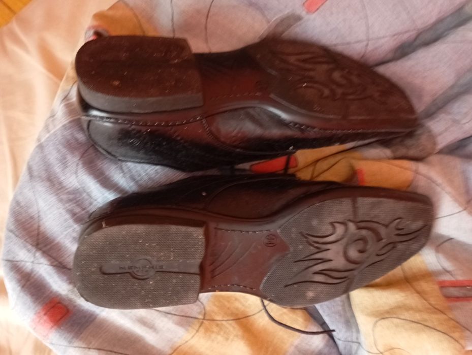 Мъжки обувки за носене.