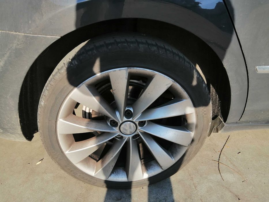 Dezmebram Volkswagen CC