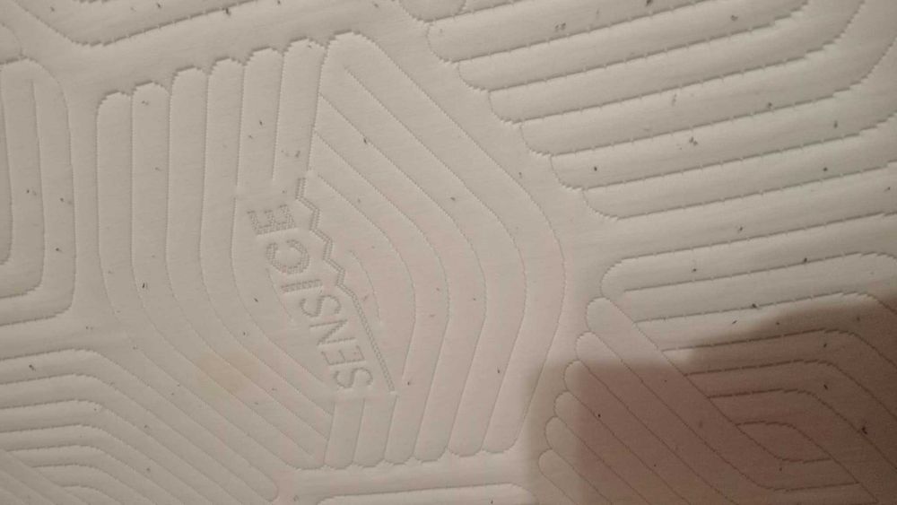 Матрак двулицев  SENSICE 180/200 /, височина 25 см. закупен от JYSK/