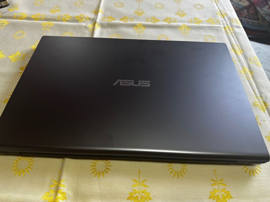Vand laptop Asus, stare perfecta de functionare