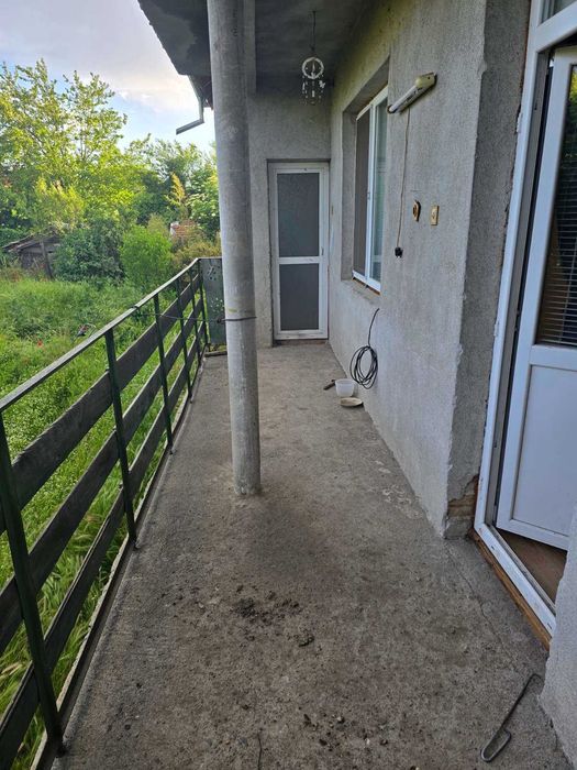 Продавам къща в с. Горно Сахране