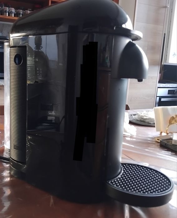 Кафе машина  Неспресо vertuo капсули черна