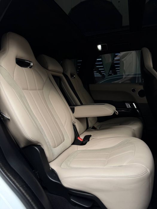 Range Rover Sport SVR