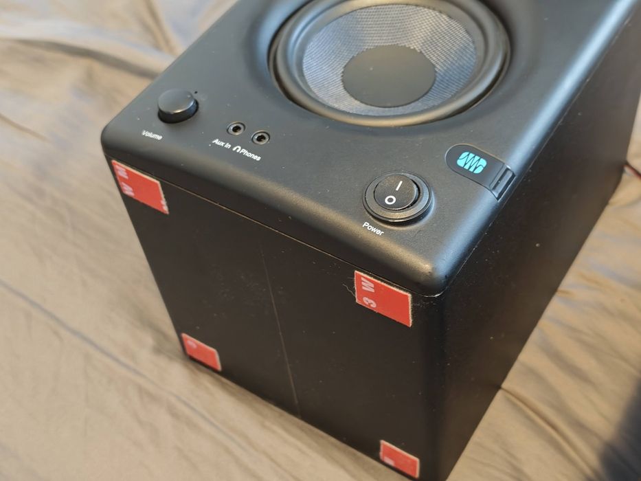 Vand o pereche boxe  Presonus Eris E4.5 Studio Monitor