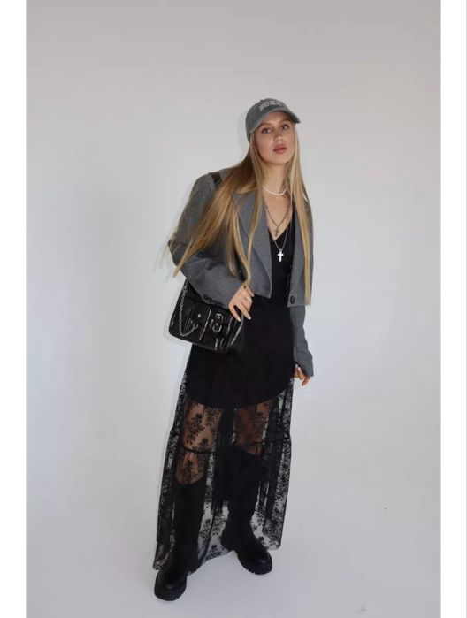 Платье с гипюром кружевное