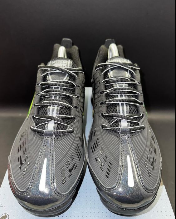 Nike Air Vapormax Plus 360 Black Chameleon - 40,41,44