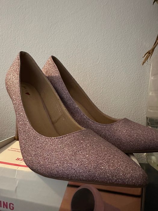 Pantofi stiletto nr 38