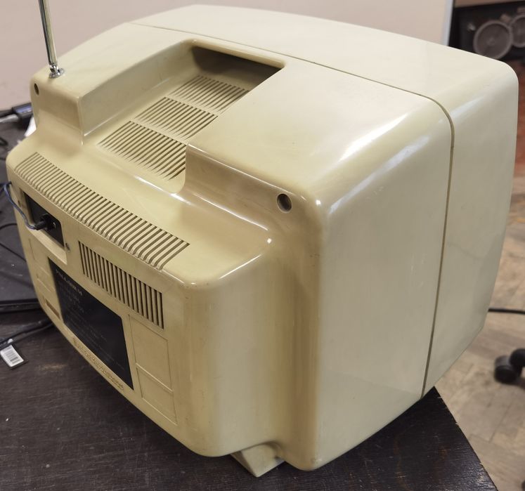 Телевизор антика Palladium 764/086