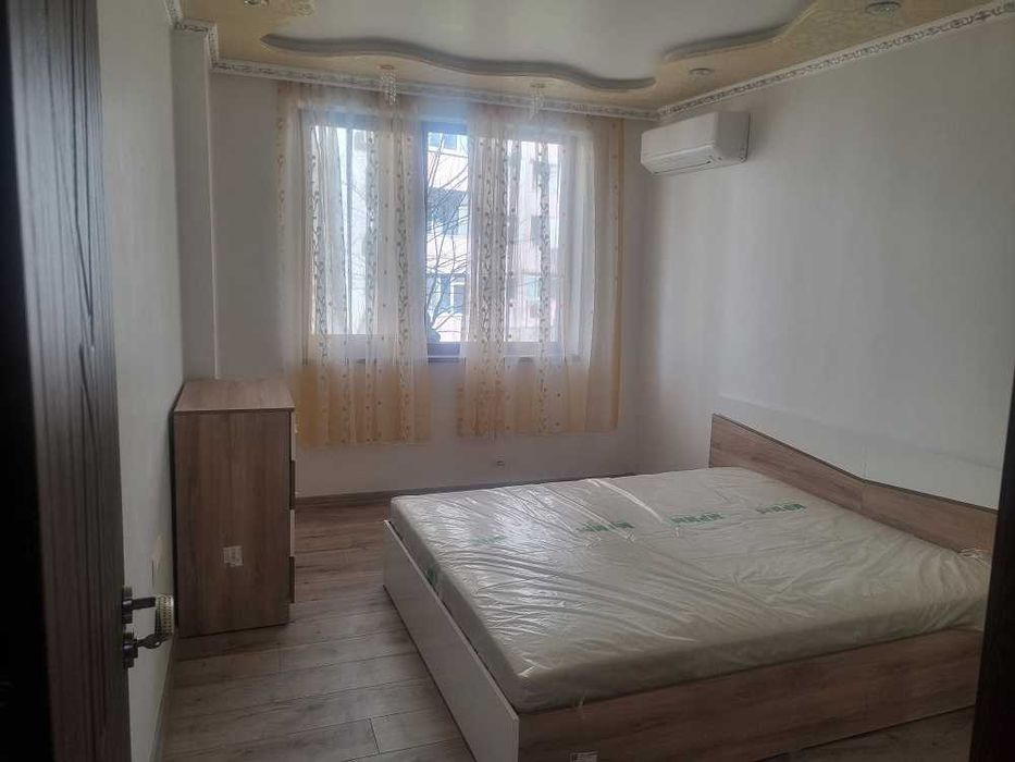 Дава се под наем Тристаен апартамент в Пловдив, Кършияка - 92 кв.м за 648.21 € - Снимка #4