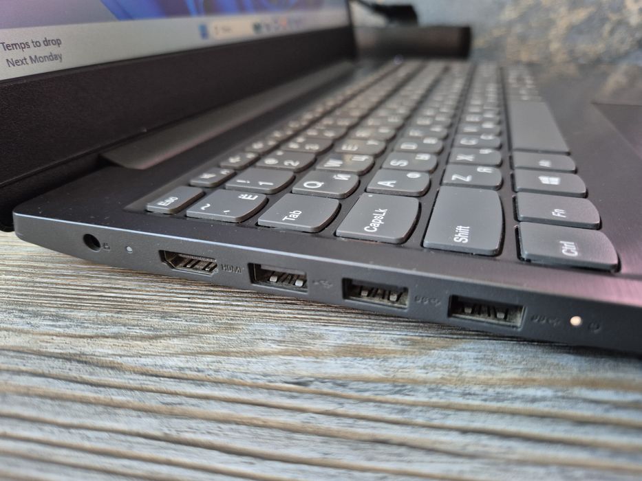 Lenovo Ryzen3 для работы S145-15API