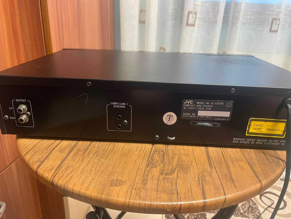 JVC XL-V231 Compact Disc Player