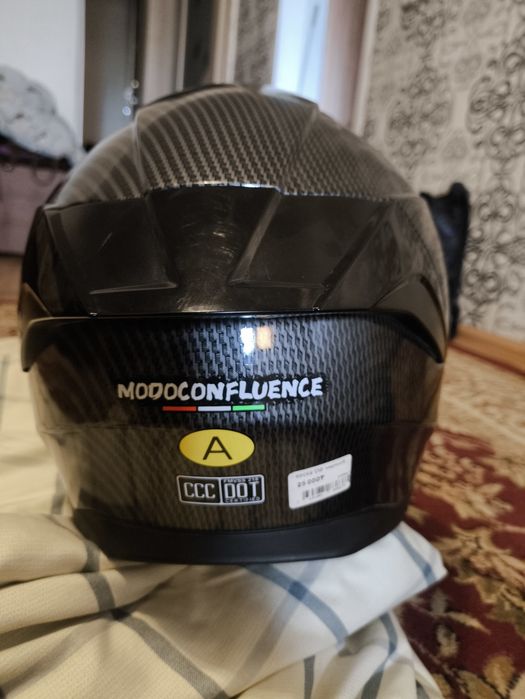 Продам шлем мотоциклетный
