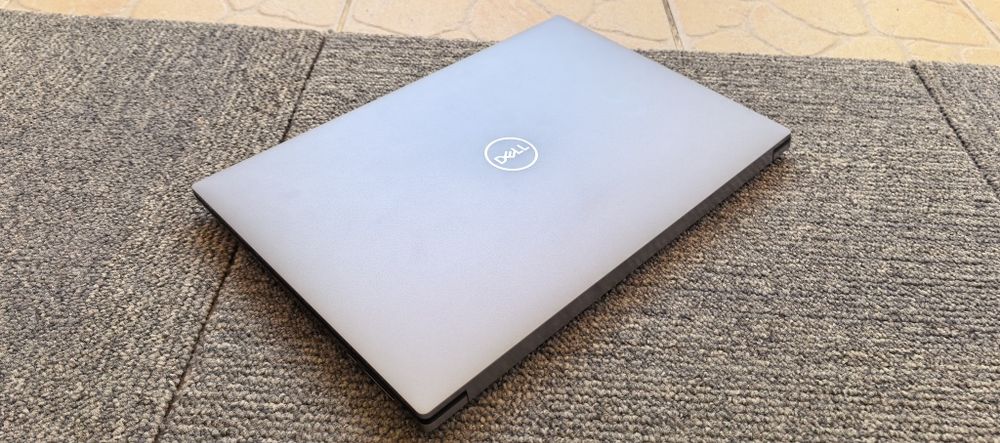 Laptop Dell 5560---i9 11950H vPRO----32GB DDR4----NVidia RTX A2000 4GB----512GB SSD----Ecran 15.6"2K IPS---Laptop NOU---Editare Video/Foto si Gaming--