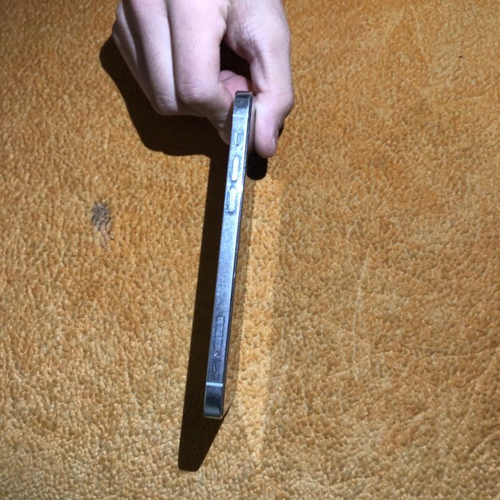 Айфон 12про без гарантя