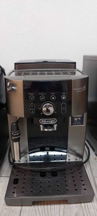 Espressor cafea Delonghi Magnifica S smart