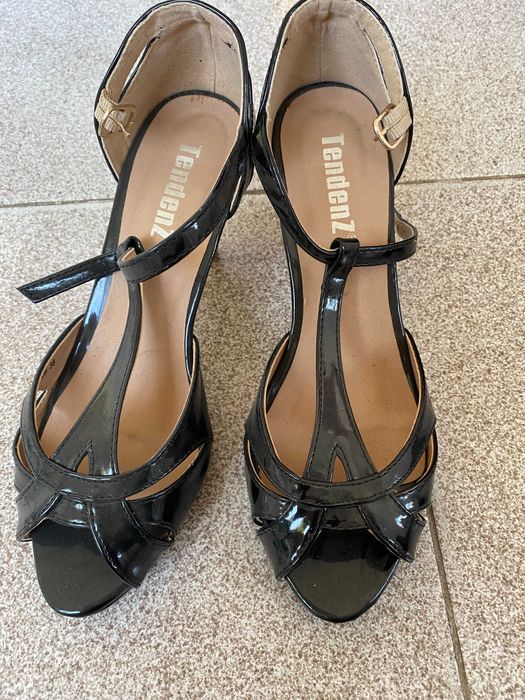 Нови официални дамски обувки размер 37