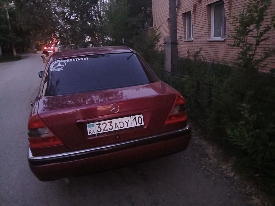 Мэрс  с180 хорошем состояние