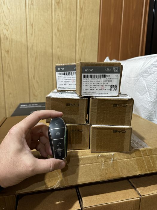 Оригинал пульт (ключ) для BYD