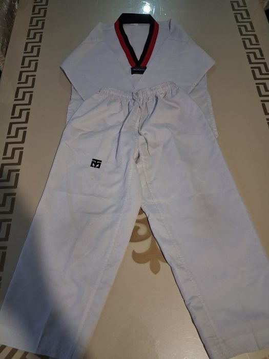 Кимано для теквандо почти новый