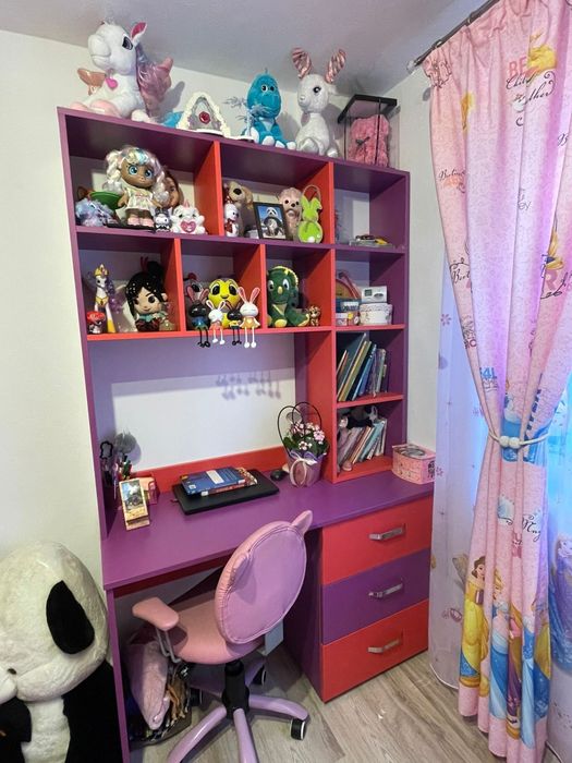 Vand mobila camera fete