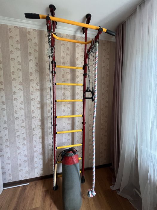 Шведская стенка , горка лестница ,канат, груша