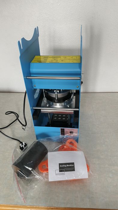 Аппарат для запайки стаканов.  Stakan qadoqlash aparati. Cup sealer.
