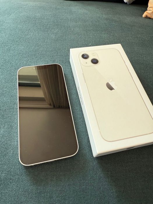 Бял iPhone 13 128GB