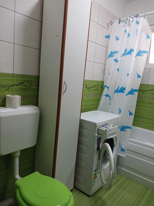 Închiriez garsonieră