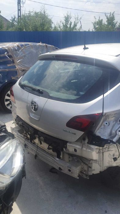 Stopuri haion opel  astra j hatchback