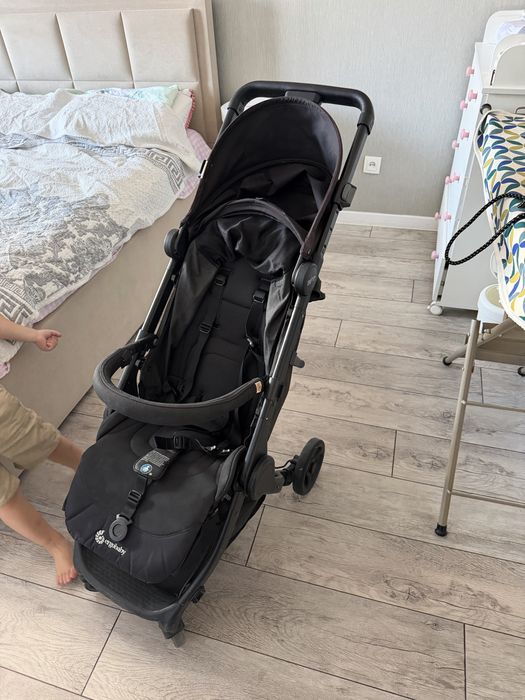 Продам коляску ergobaby metro+