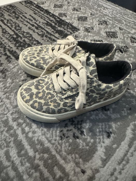 Vand teneși copii Zara !