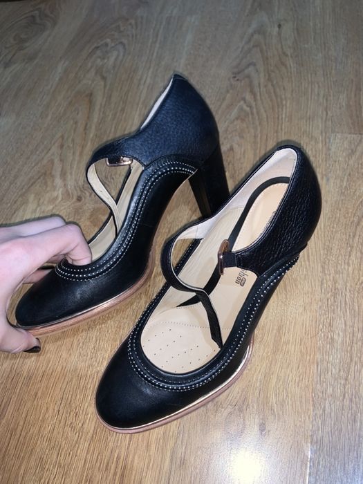 Обувки Clarks, естествена кожа 36 номер
