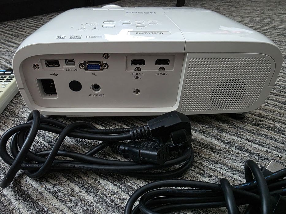 Videoproiector Epson  EH-TW5600 Full HD 1080p