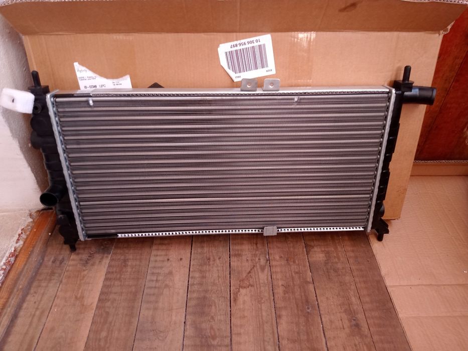 Продам новый радиатор охлаждения