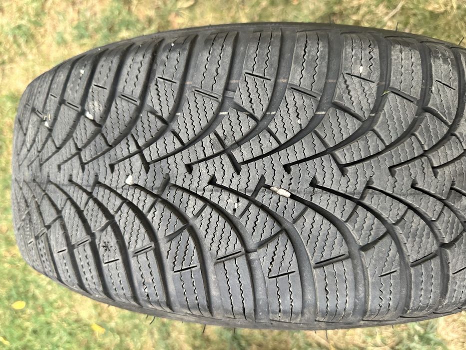 Roti Seat R16+ Anvelope iarna Goodyear Ultragrip 205/55 R16 91H DOT 2922