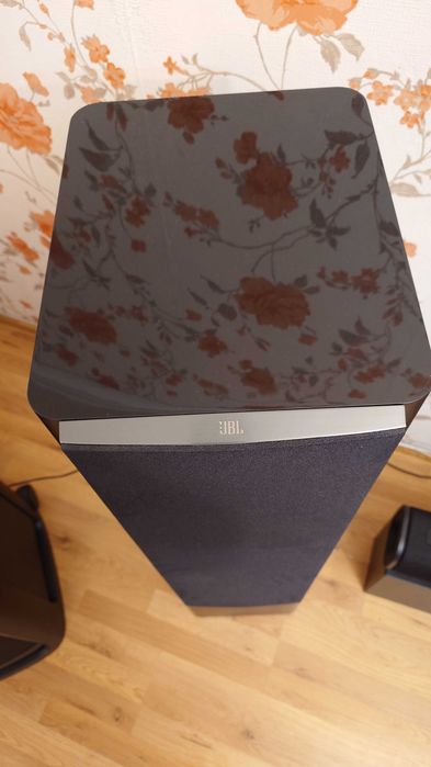 Продавам Тонколони JBL Studio