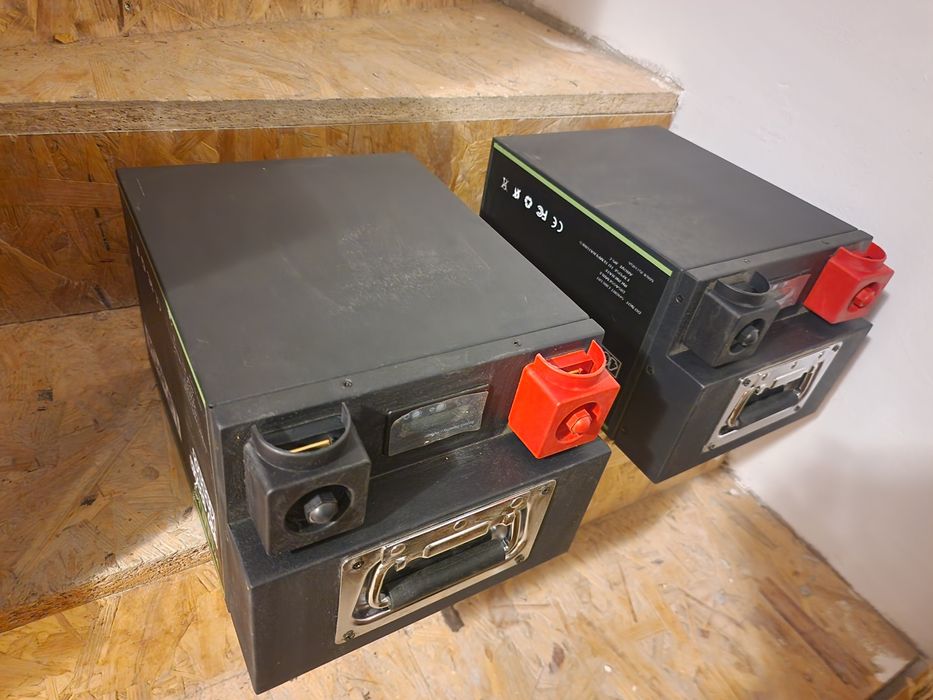 2 baterii LIFEPO4 12v 100AH