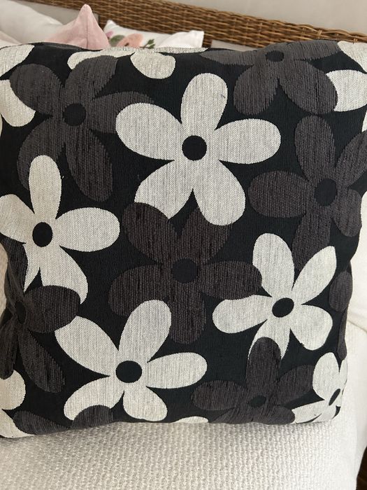 Perne decor alb/negru 4buc