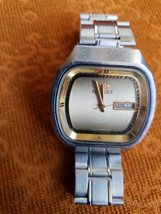 Часовник Ориент с гаранция