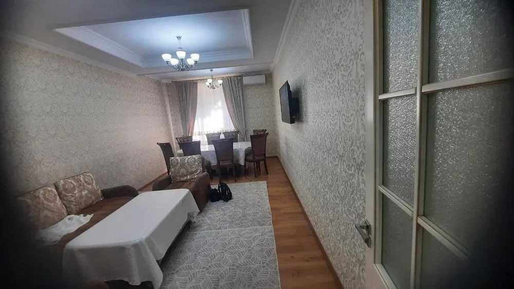 3-комнатная с мебелью и 3 санузлами в Golden Hills`