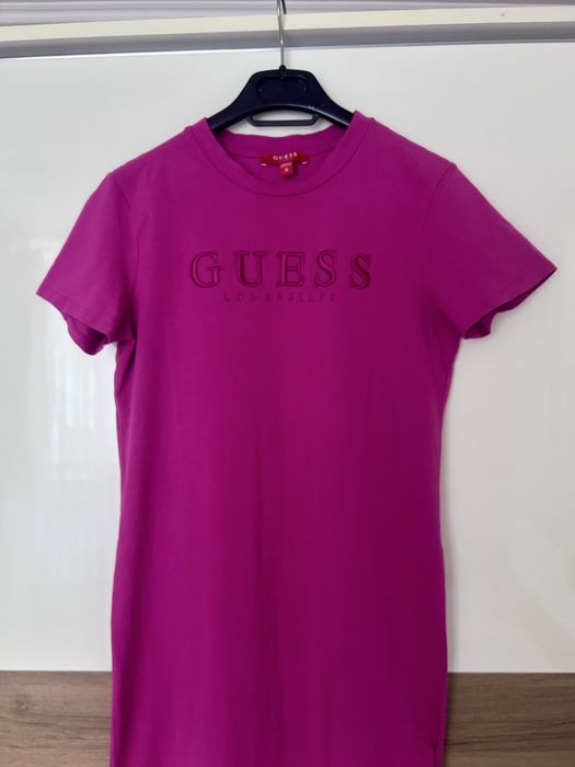 Рокля Guess  не различима от нова