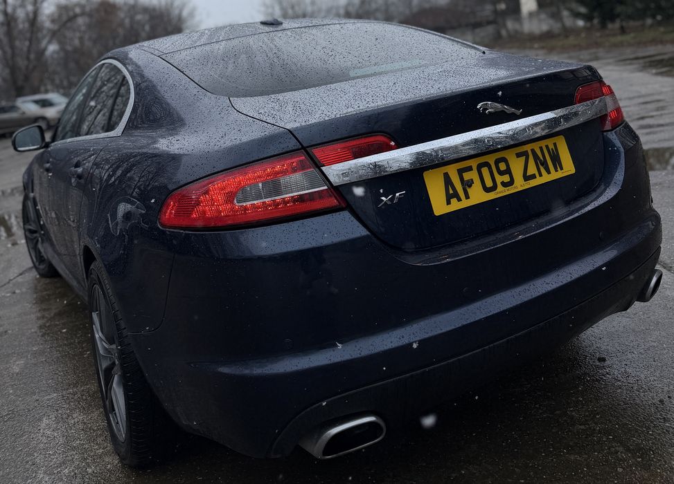 JAGUAR XF - 3.0 diesel - V6 - 245 CP - Euro 5 - Automat - Luxury