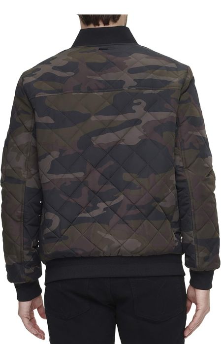 Бомбър камуфлаж Calvin Klein, размер Л