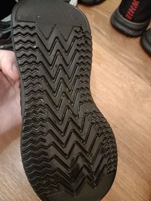 Кроссовки детские