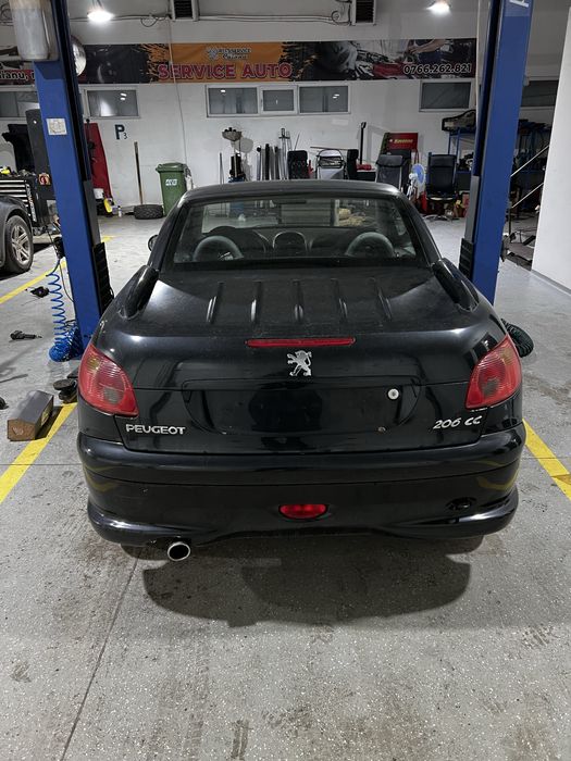 Vand sau dezmembrez peugeot 206cc