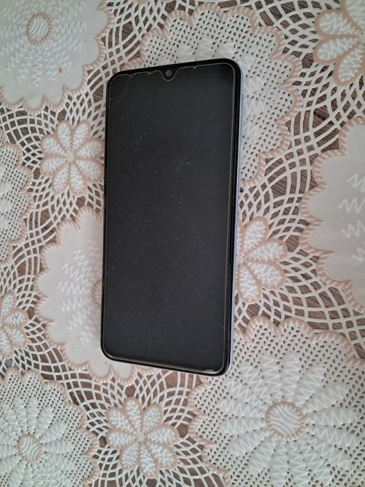 Телефон Samsung A40