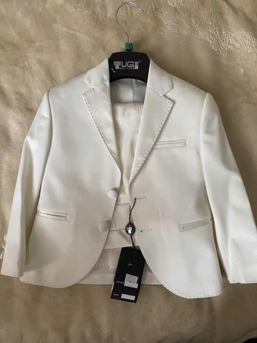 Костюм детский новый